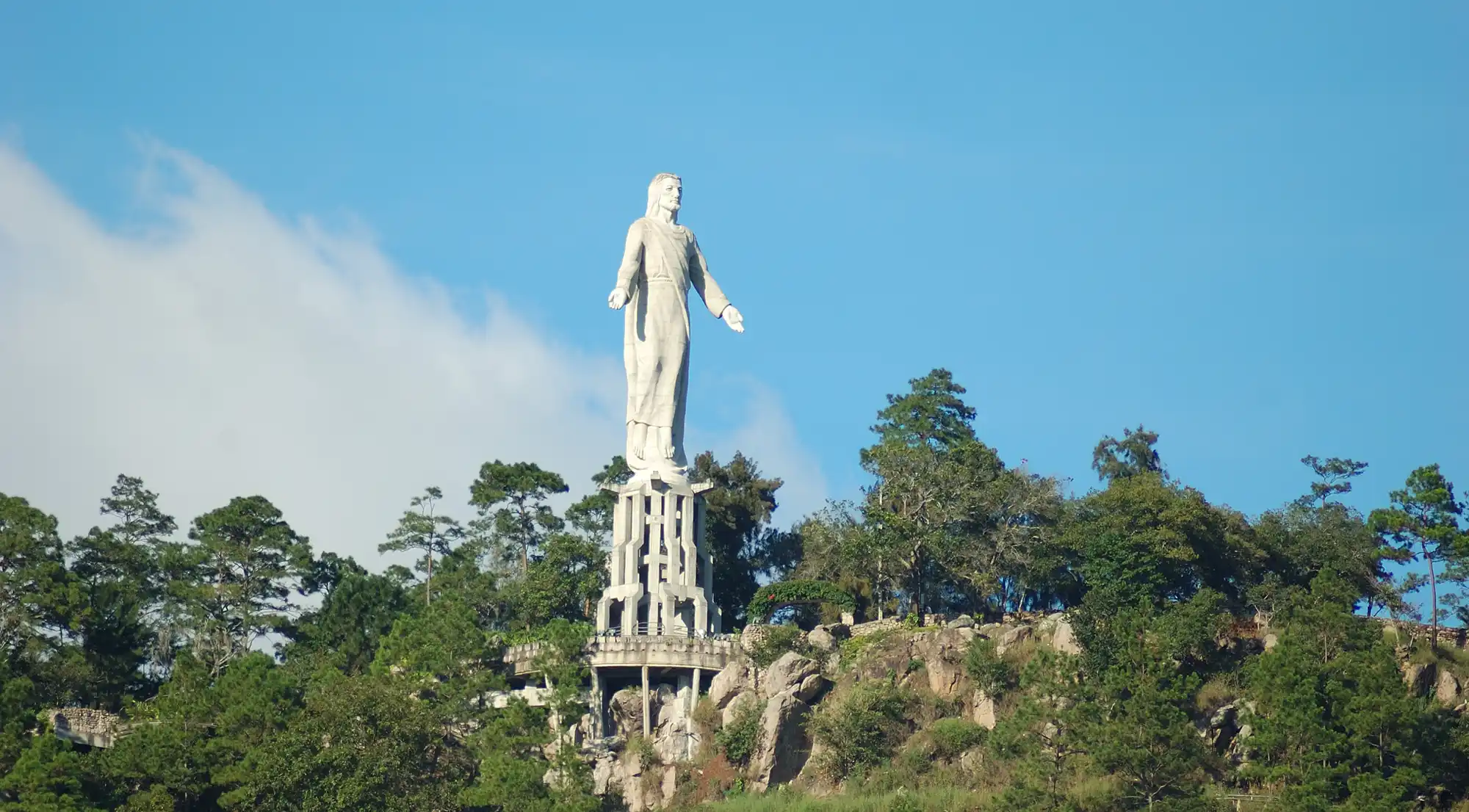 Christ statue in Tegucigalpa